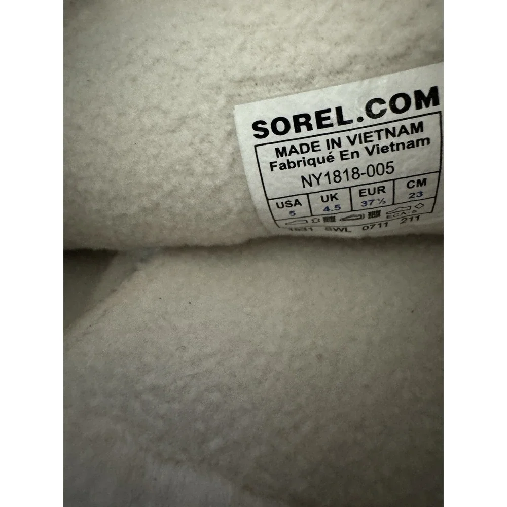 Sorel Girl's Winter Boots with Floral‎ and Suede Upper Size 5 Slip On Booties
